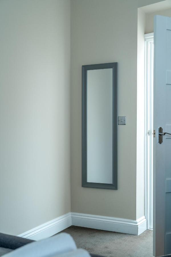 Spacious 2 Bedroom Apartment - Sleeps 6 Brighton Екстериор снимка